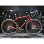Bicicleta de carretera de segunda mano Specialized Aethos Pro Ultegra Di2 Satin Red Sky / Red Onyx 2024 - Taille 56cm